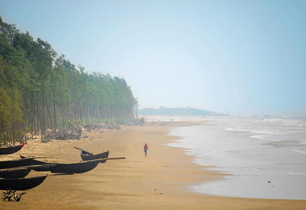 Sea Queen Uttara Resort Tajpur Екстериор снимка